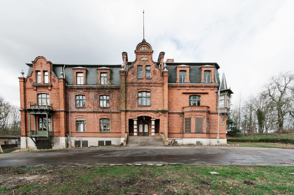 Schloss Raben Steinfeld Außenansicht